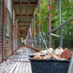 Waarom een grofvuil container huren jouw slimste keuze is